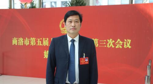 代表声音殷书宁：加大全市矿产资源整合力度(图1)